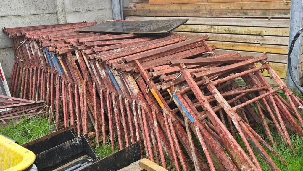 Schragen (50 stuks) 50 euro stuk, Doe-het-zelf en Bouw, Ophalen