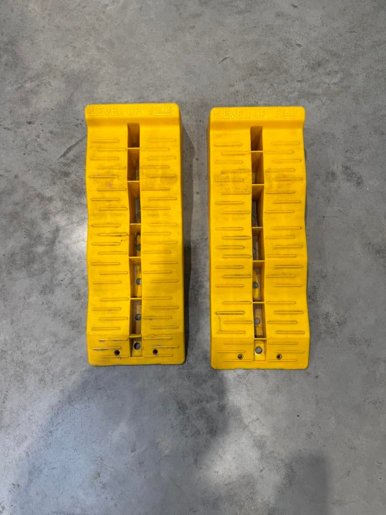 Fiamma level up wielkeggen, Ophalen, Gebruikt