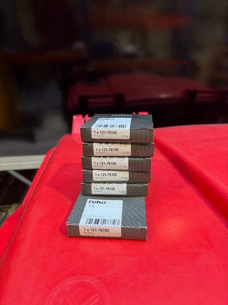 Afdekplaten Niko Intense Sterling, Enlèvement, Neuf