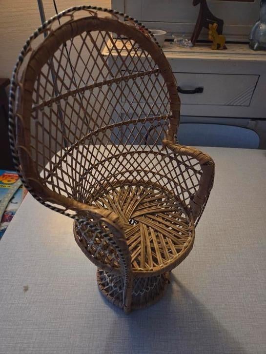 Queue de paon miniature en rotin vintage des années 70, Enlèvement ou Envoi, Comme neuf, Ustensile