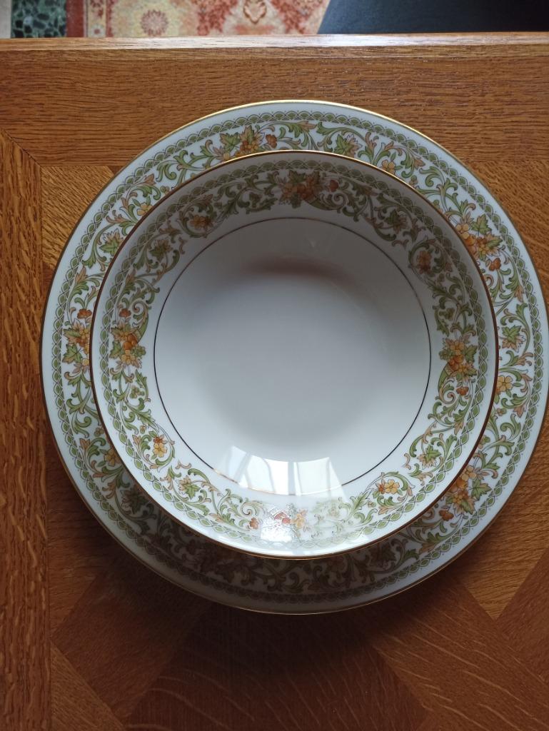 Tafelservies Noritake Teresa 2688, 59 stuks, Antiek en Kunst, Antiek | Servies compleet, Ophalen