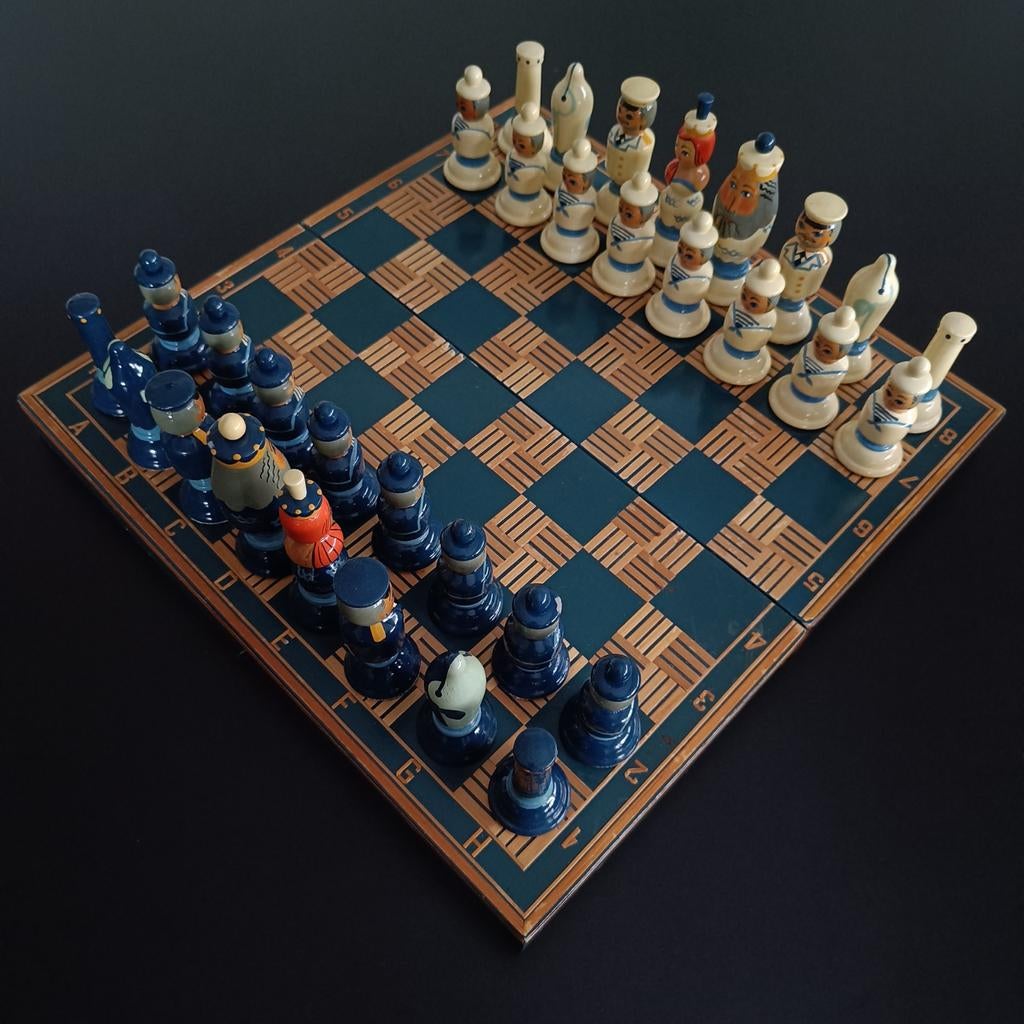 Jeu d'échecs en bois vintage de la marine soviétique., Enlèvement ou Envoi