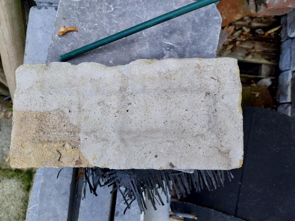 Hoge vest gevelstenen, Ophalen, Nieuw, Bakstenen