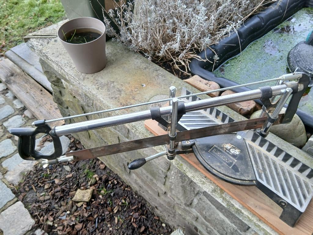 scie a onglet, Moins de 600 watts, Enlèvement ou Envoi, Scie à onglet, 30 à 70 mm