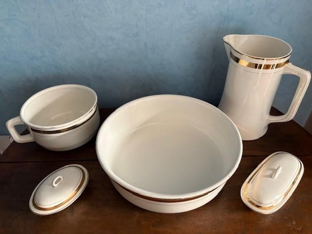 Set op wastafel, Ophalen