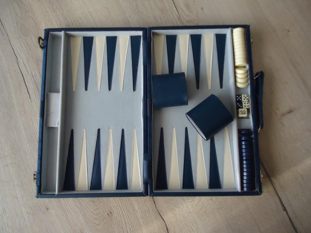 Mooie Luxe Backgammon in Nieuwe staat !, Een of twee spelers, Ophalen of Verzenden, Zo goed als nieuw