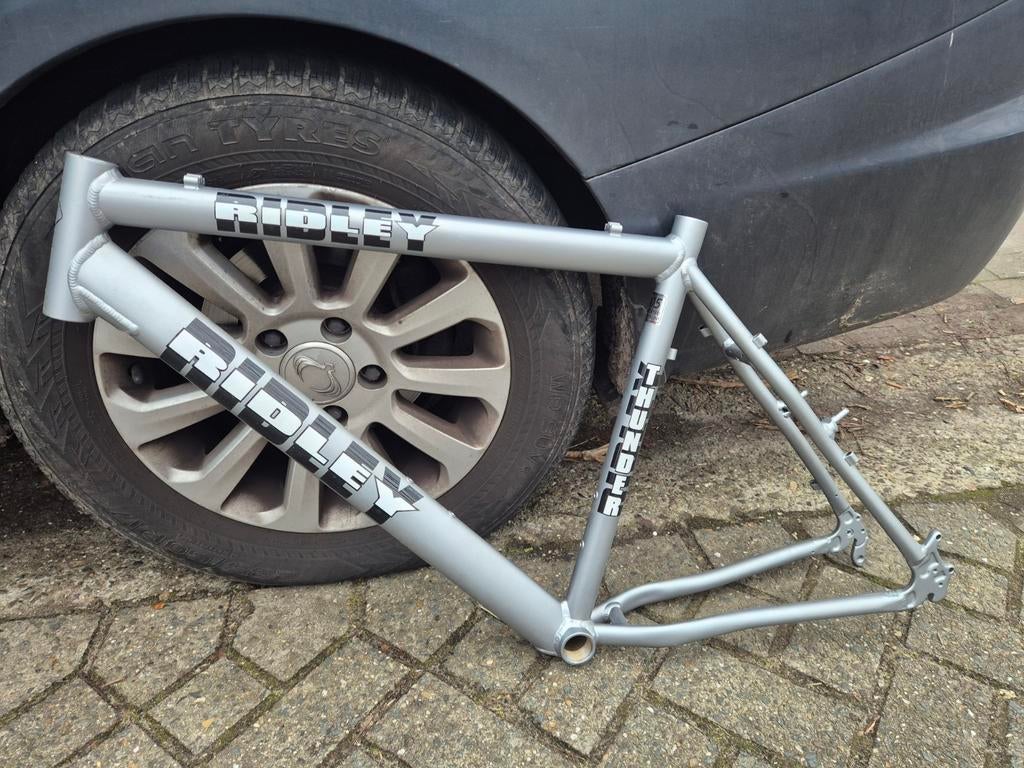 2 gloednieuwe MTB kaders RIDLEY, Ophalen