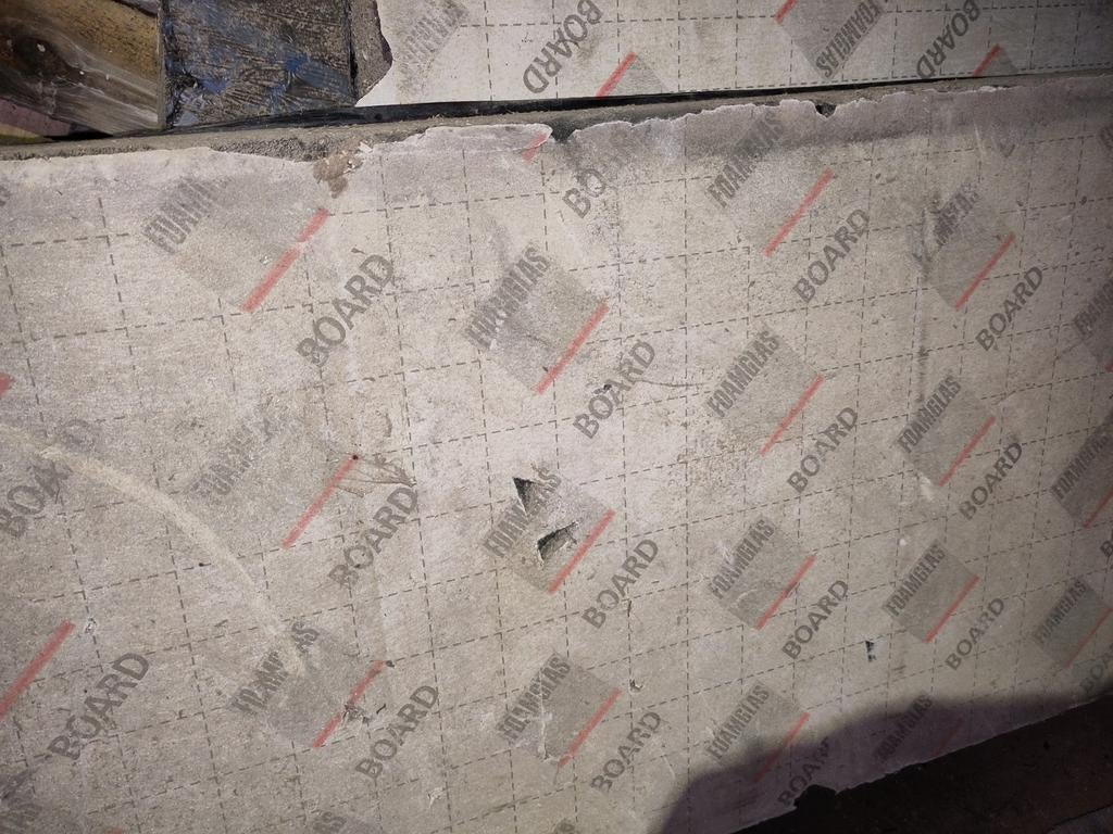 Foam glas 3 resten gratis, Doe-het-zelf en Bouw, Ophalen