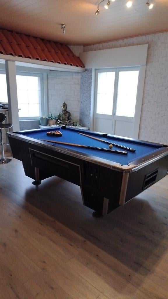 Pooltafel te koop 135cmbreed en 245cm lang, Ophalen, Zo goed als nieuw, Pooltafel