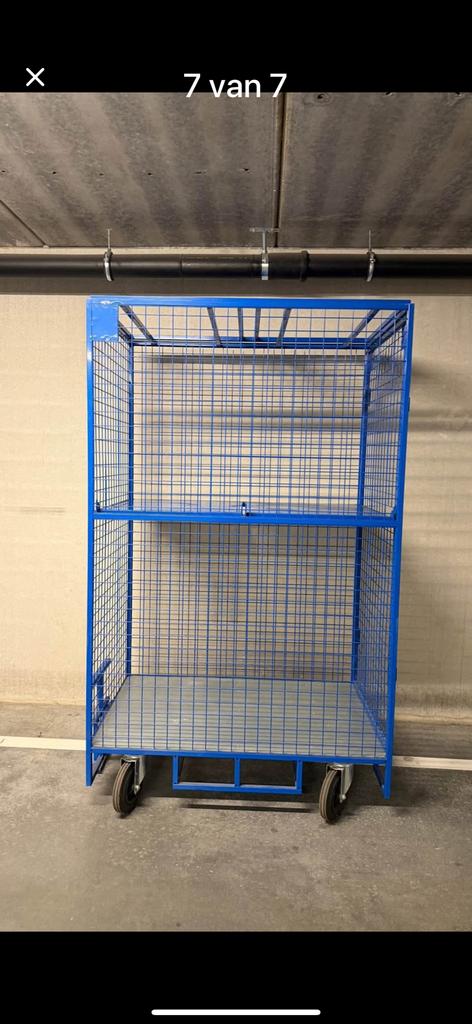 Rolcontainer afsluitbaar, Ophalen, Zo goed als nieuw