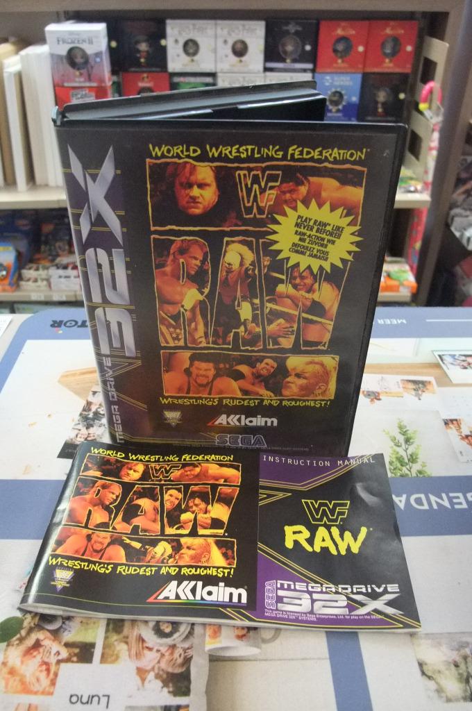 wwf raw 32x box en instructies only, Consoles de jeu & Jeux vidéo, Jeux | Sega, Enlèvement ou Envoi, Comme neuf, Combat, Autres modèles