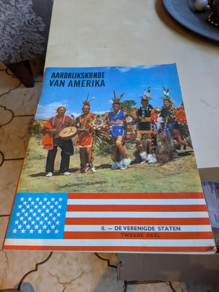 Aardrijkskunde van Amerika, Boeken, Prentenboeken en Plaatjesalbums, Ophalen of Verzenden, Zo goed als nieuw, Plaatjesalbum