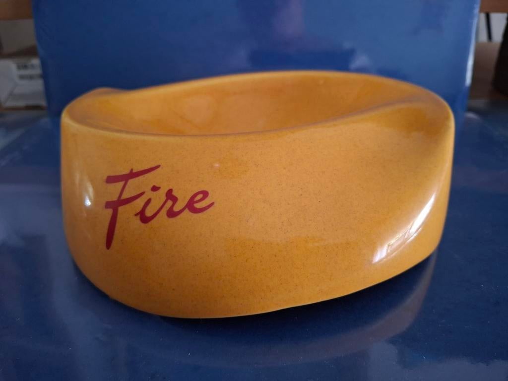 Asbak, Collections, Enlèvement, Neuf