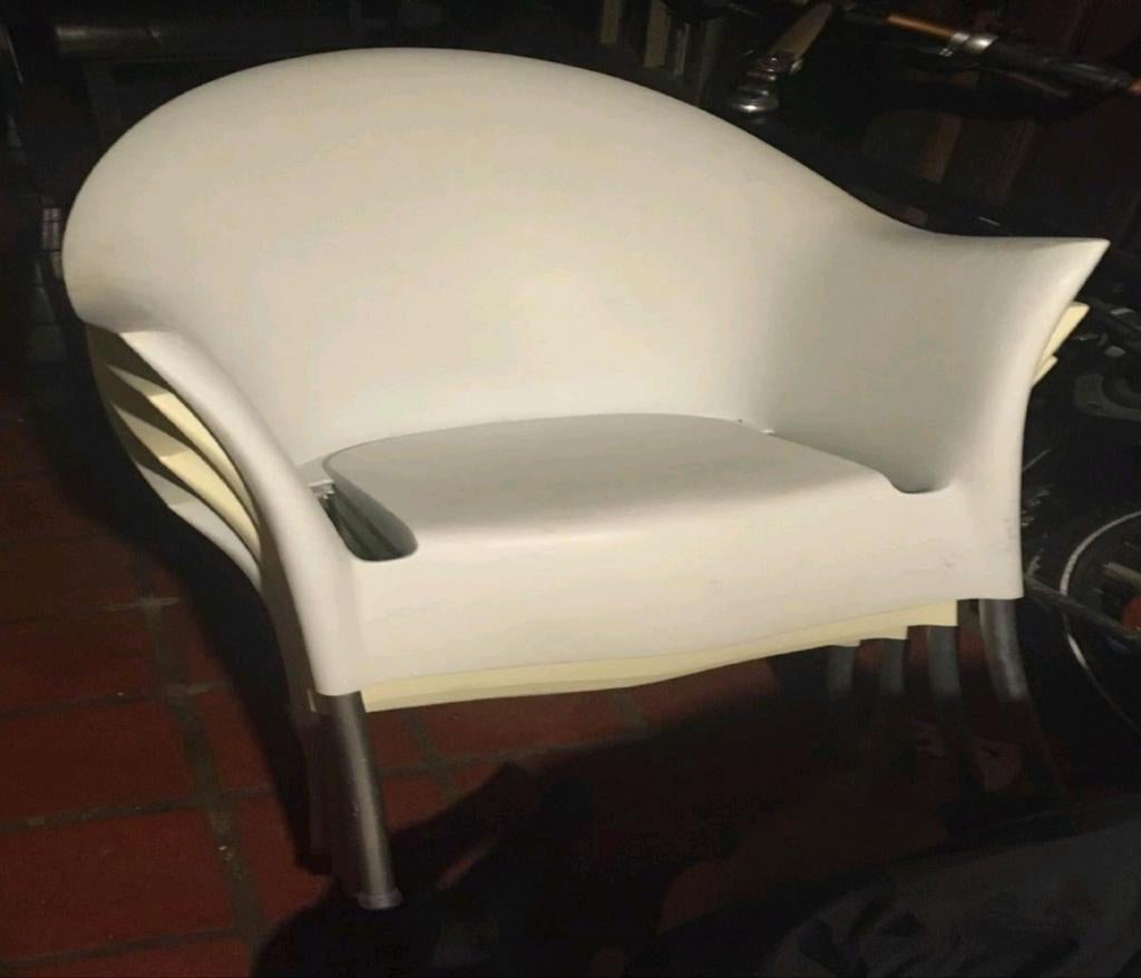 Fauteuils DESIGN du célèbre STARCK