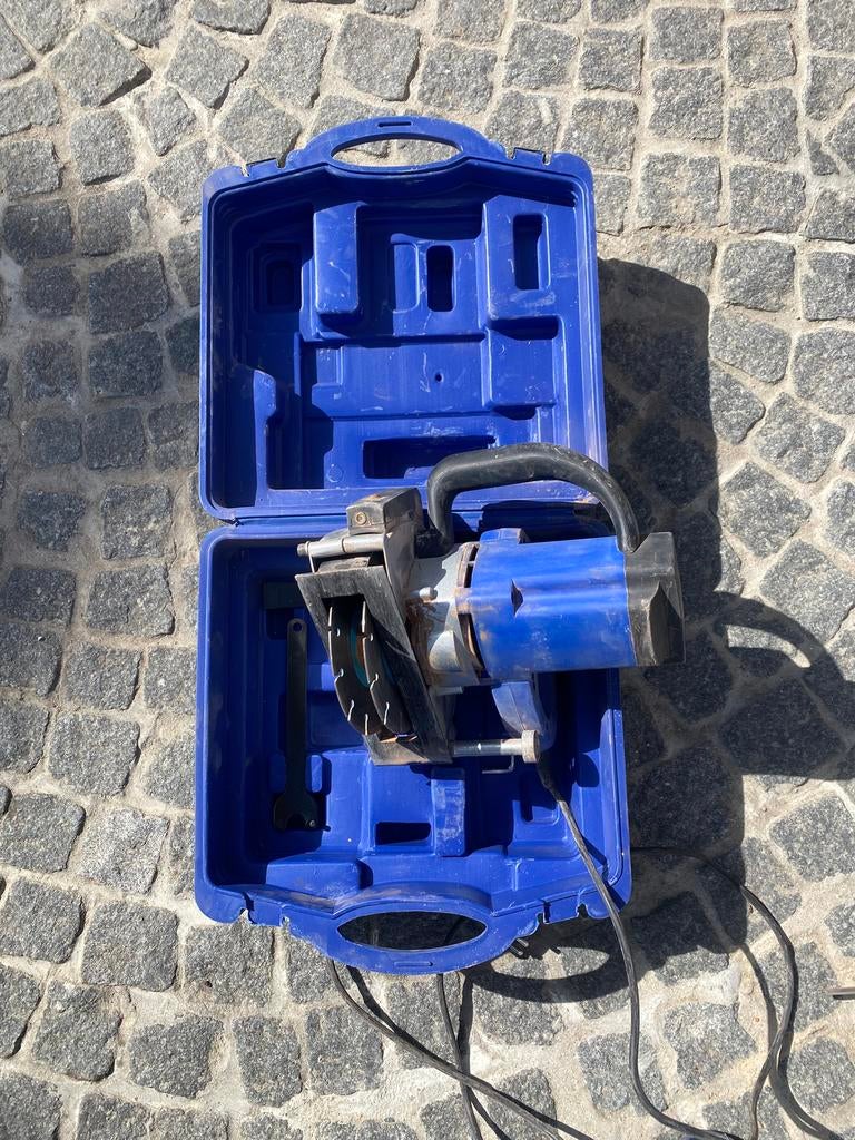 Te huur: Sleuvenslijper voor leidingen in muur, Enlèvement, Comme neuf