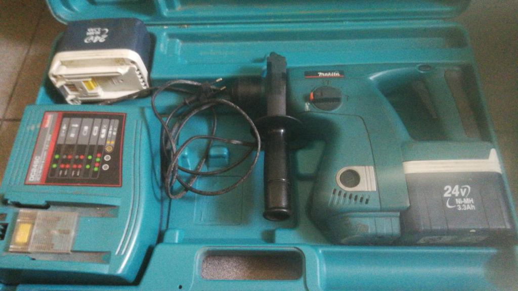 MAKITA, Enlèvement ou Envoi, Comme neuf
