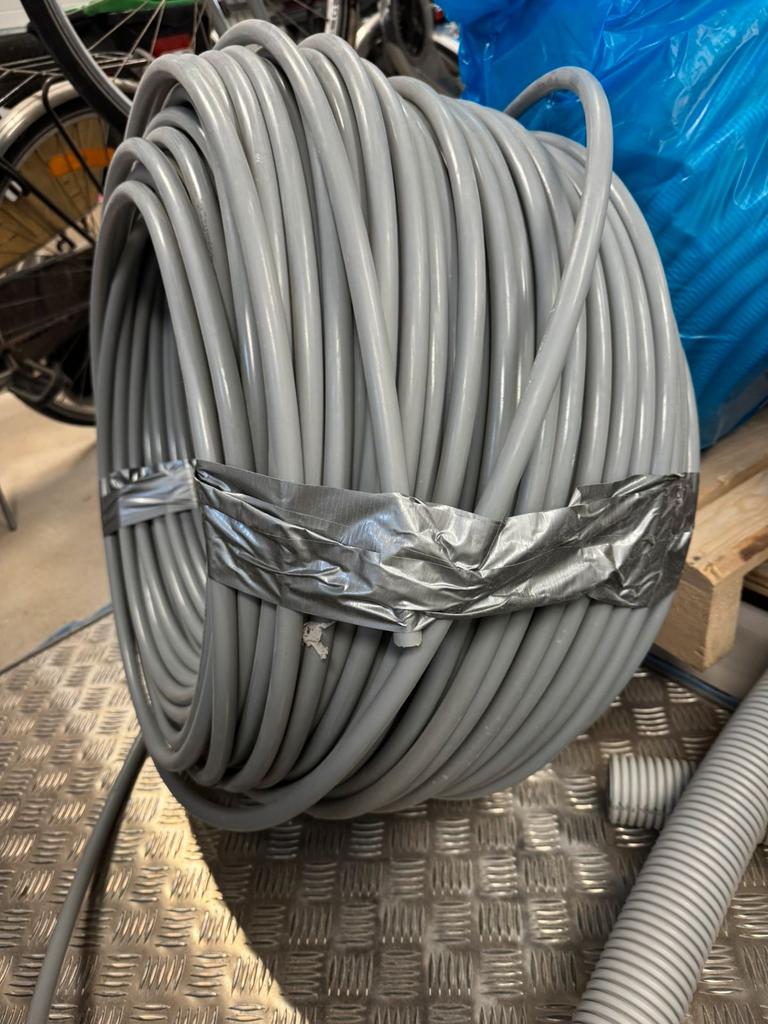 Tuyau de chauffage au sol en PVC de 16 mm, Bricolage & Construction, 6 mètres ou plus, PVC, Comme neuf, Enlèvement