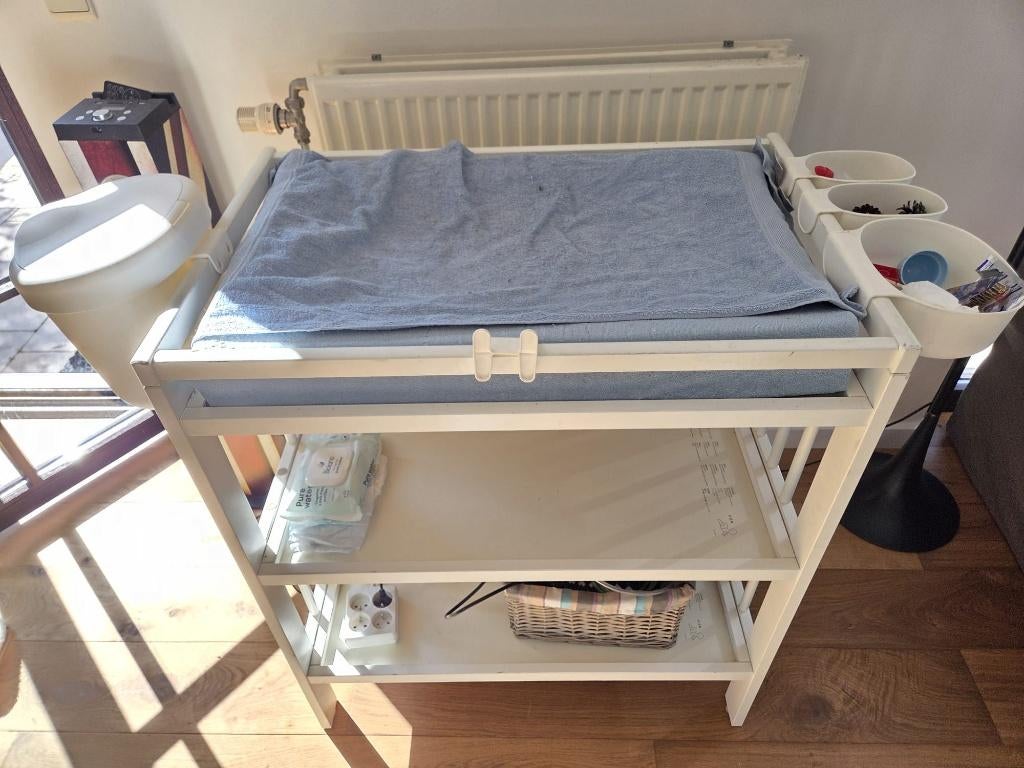 Table a langer ikea, Enlèvement, Utilisé, Table(s)