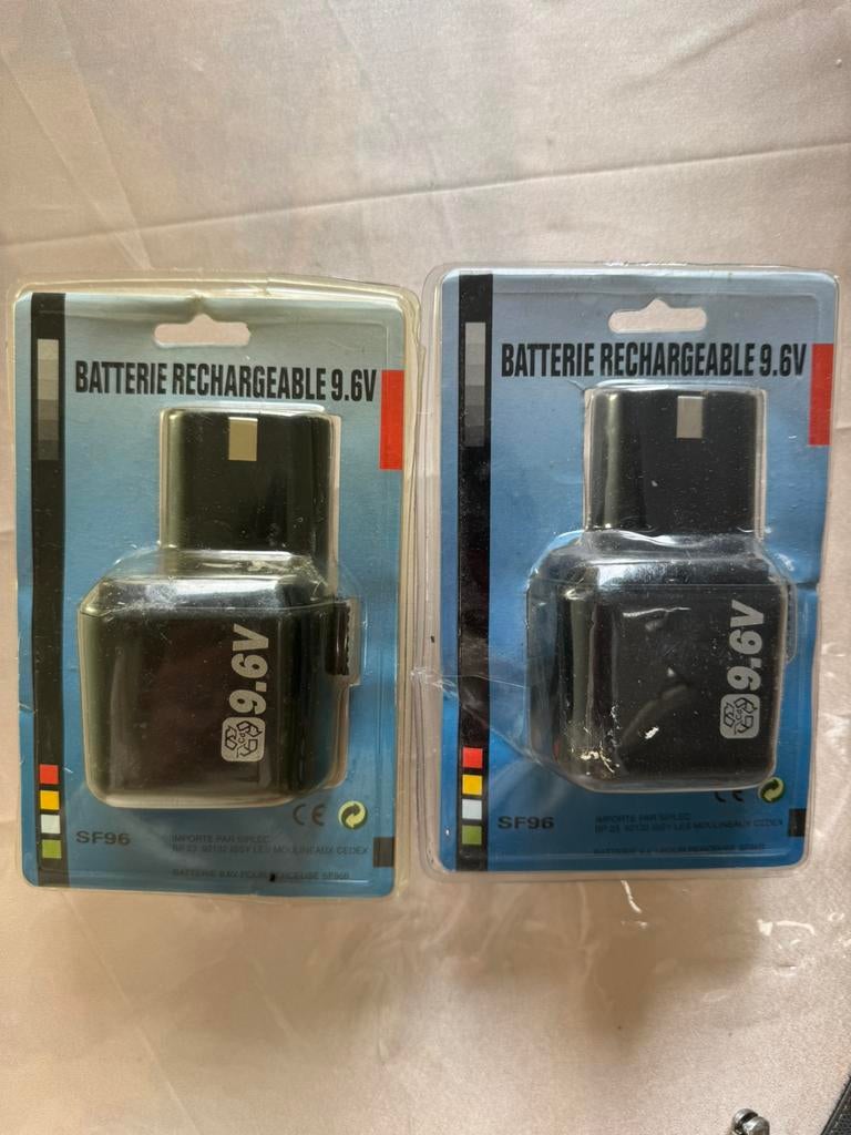 Batterie rechargeable 9,6V pour perceuse – sous blister, Enlèvement ou Envoi, Comme neuf