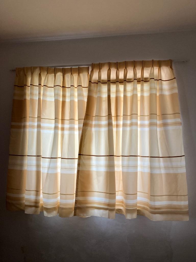 4 gordijnen 95L x 170H + 2 gordijnen 200L x 254 H, Huis en Inrichting, Ophalen, Zo goed als nieuw, Wit