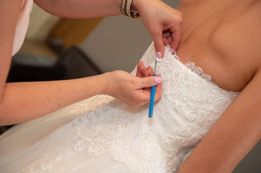 Trouwjurk, Ophalen, Trouwjurk