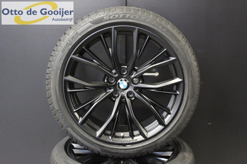 Originele BMW 5 Serie 8 Serie Velgen 19Inch Winterbanden 7MM, Auto-onderdelen, Banden en Velgen, -, -, Banden en Velgen, Winterbanden