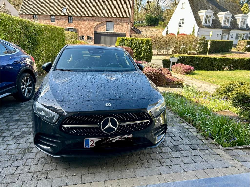 Mercedes classe A kit AMG line, Autos, Achat, Détection des panneaux routiers, Noir, 5 portes