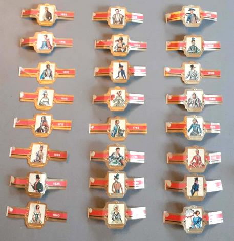24 bagues de cigare serie personnage costume historique, Collections, Enlèvement ou Envoi, Utilisé, Bagues de cigare
