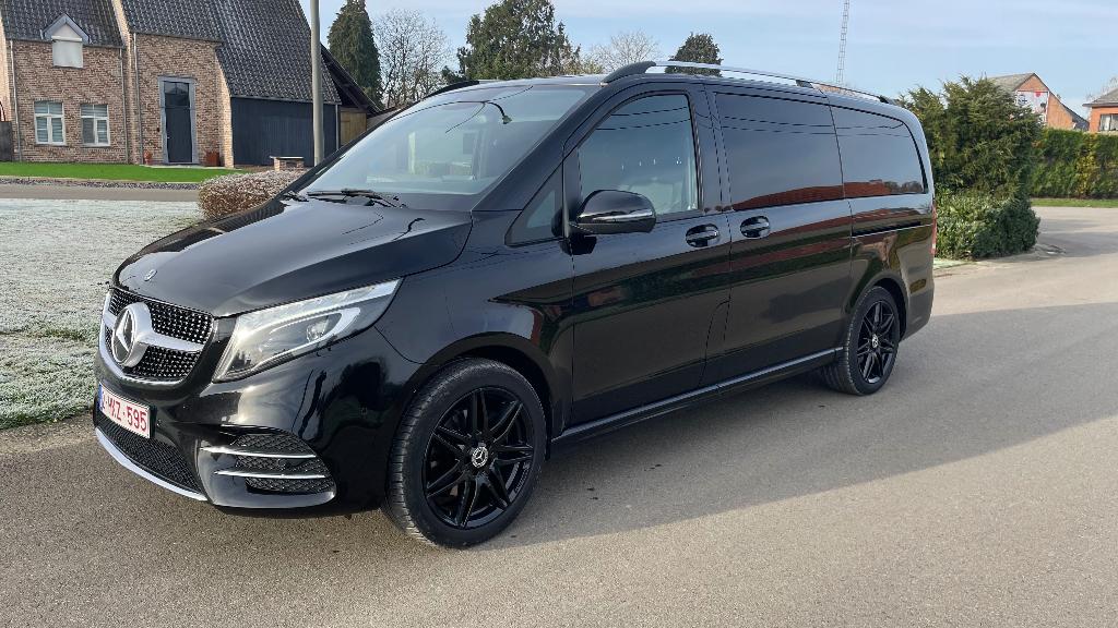 Mercedes V300 4Matic  AMG  242PK 9 Traps Automaat** BTW INCL, Auto's, Automaat, 1998 cc, 4 cilinders, Zwart