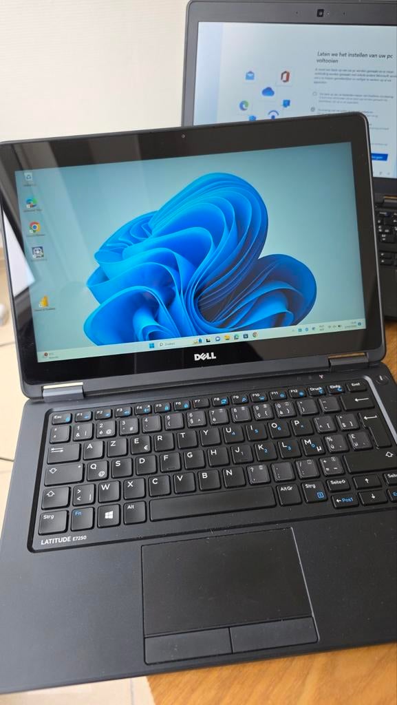 Lot de 9 ordinateurs portables Dell E7250., Informatique & Logiciels, Ordinateurs portables Windows, 12 pouces, SSD, Enlèvement
