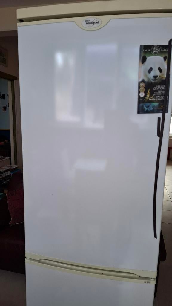 Procurez-vous le combiné réfrigérateur/congélateur Whirlpool, Electroménager, Avec compartiment congélateur, Utilisé, 45 à 60 cm