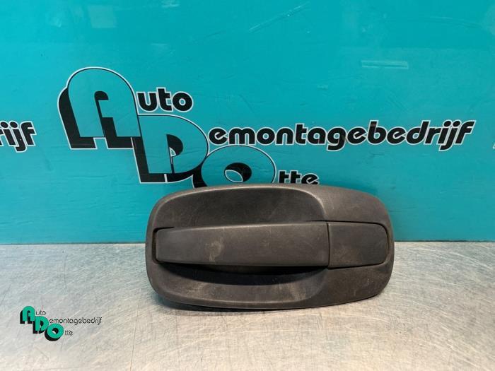 Schuifdeurgreep rechts van een Opel Vivaro (Vivaro 01-), Auto-onderdelen, Gebruikt, -, -, Opel