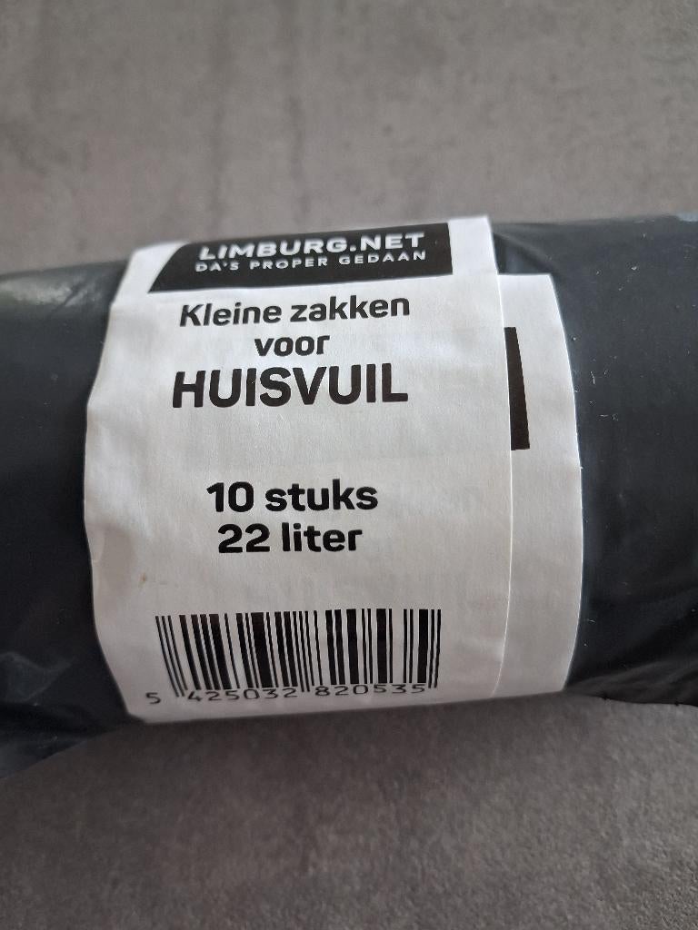 sacs poubelles, 20 à 30 litres, Enlèvement, Neuf