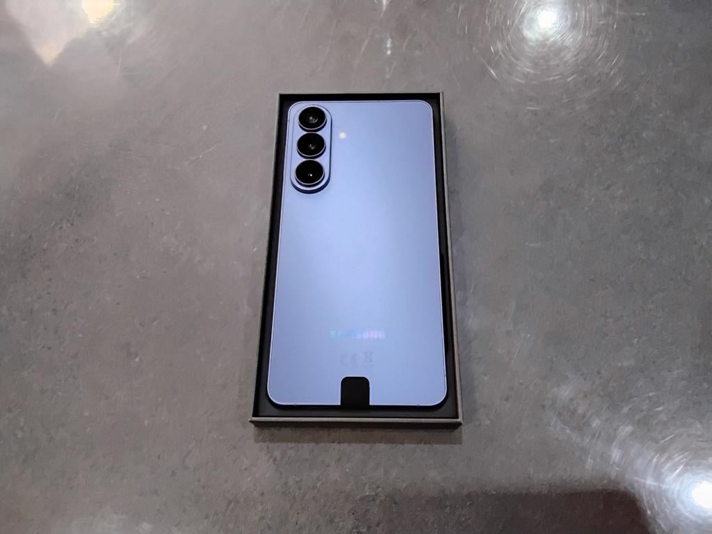 SAMSUNG GALAXY S26 plus 512gb cobalt violet, Télécoms, Neuf, Violet