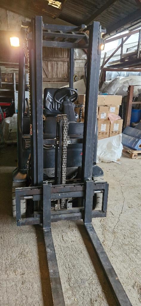 Chariot élévateur, Articles professionnels, 1000 à 2000 kg, Enlèvement, Électrique, Chariot élévateur