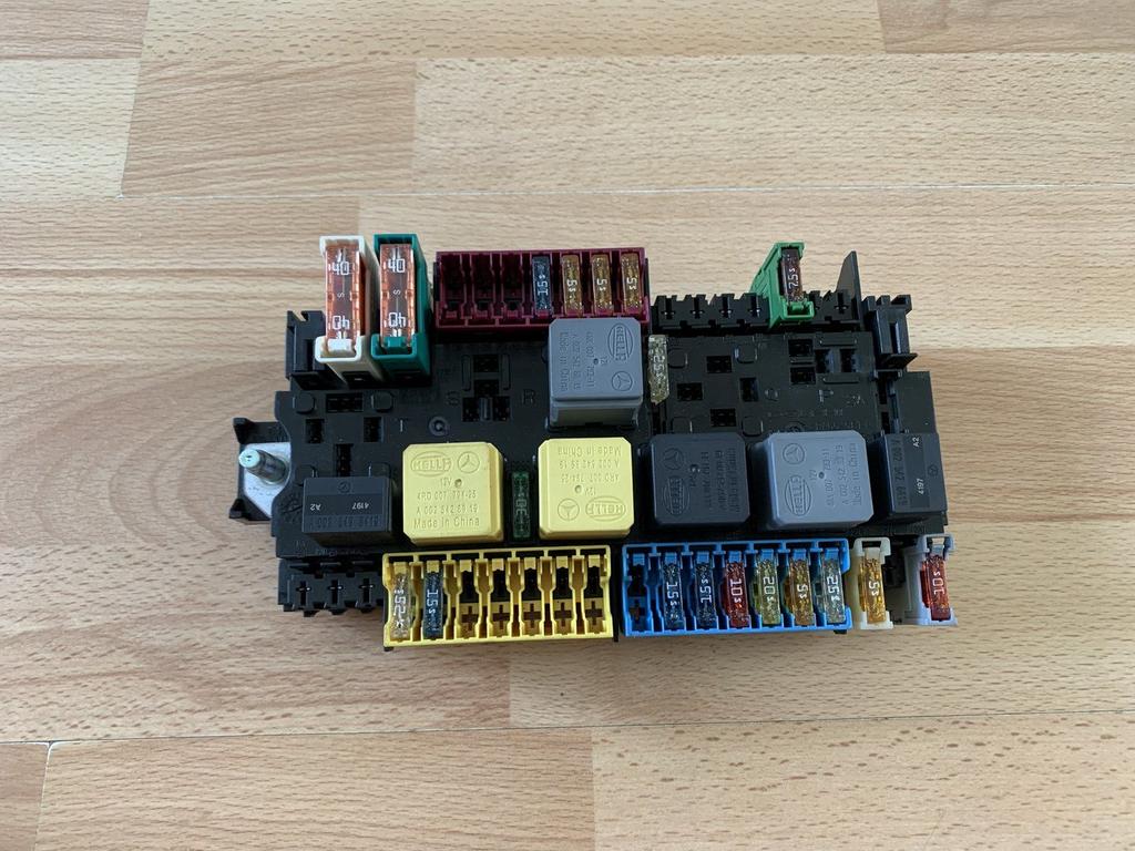 zekeringkast motorruimte mercedes vito 447 / CLA A2469067100, Gebruikt, -, Ophalen of Verzenden, -