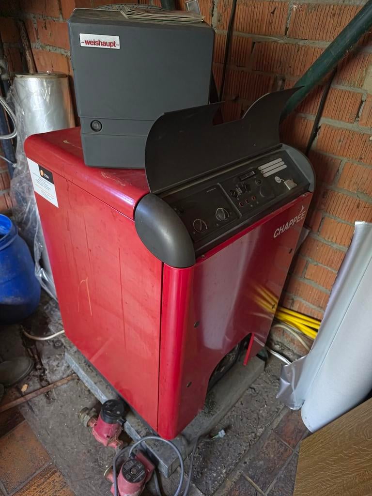 Mazout ketel CHAPPEE + brander WEISHAUPT + 2x circulatpomp., Enlèvement