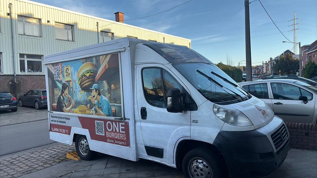 Food Truk, Enlèvement ou Envoi