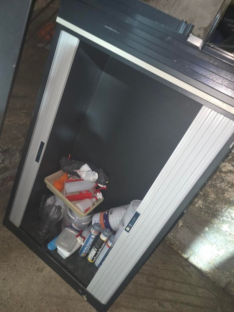 Armoire métallique de bureau avec portes coulissantes + clés, Doe-het-zelf en Bouw, Raamkozijnen en Schuifdeuren, Metaal, Ophalen