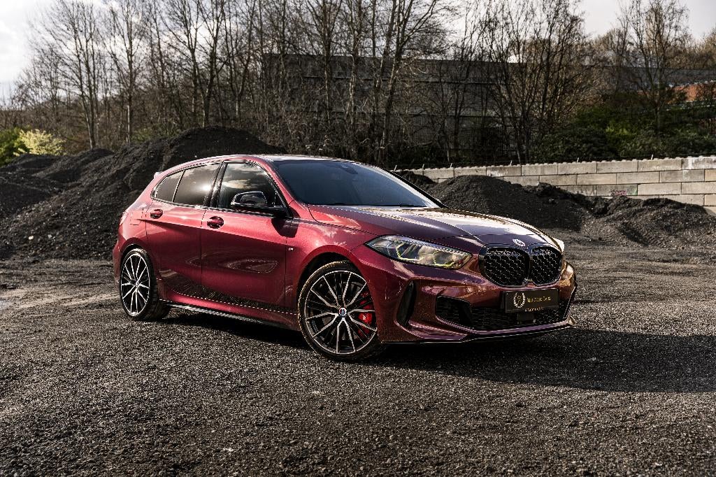 BMW 135 M PERFORMANCE*INDIVIDUAL WILDBERRY*SHADOW LINE*HUD*, Achat, Euro 6, Entreprise, Noir