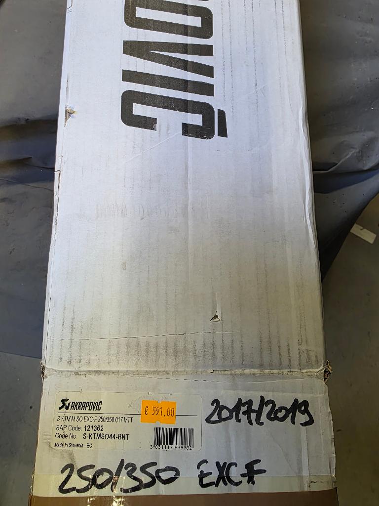 Echappement Akrapovic KTM, Motoren, Ophalen of Verzenden, Nieuw