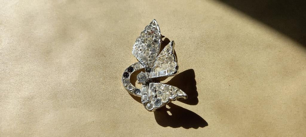 Broche avec pierres, Enlèvement ou Envoi, Comme neuf, 4 à 7 cm, Argent