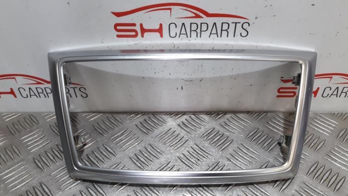 Cadre radio d'un Mercedes ML-Klasse, 3 mois de garantie, Utilisé, -, -