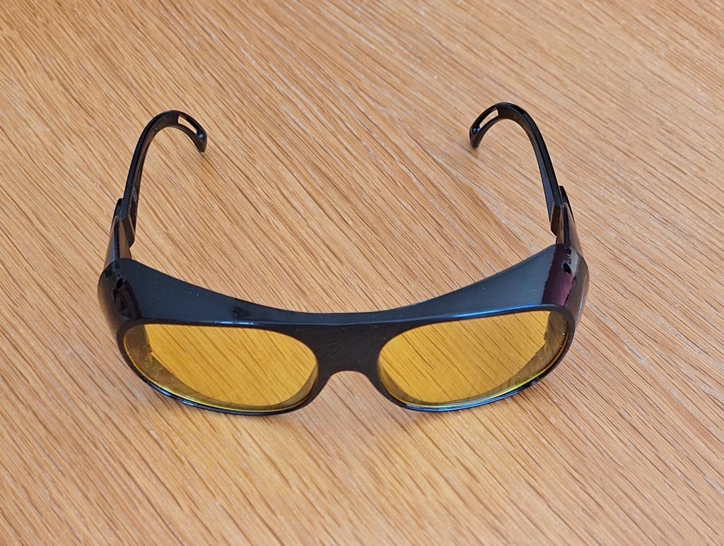 Overzet-zonnebrillen - nachtbrillen en brildozen, Ophalen, Nieuw