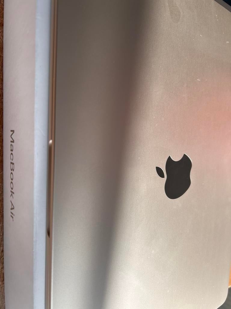 Macbook air m3 2024 16Gb ram, Computers en Software, Apple Macbooks, Ophalen of Verzenden, Zo goed als nieuw, MacBook