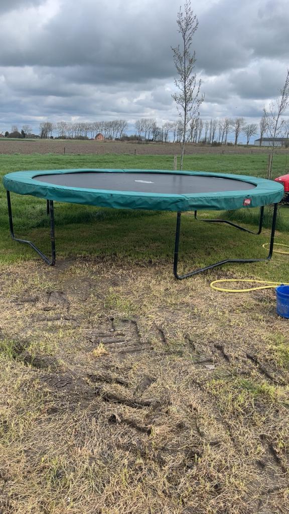 Trampoline Berg, Kinderen en Baby's, Speelgoed | Buiten | Trampolines, Ophalen, Gebruikt
