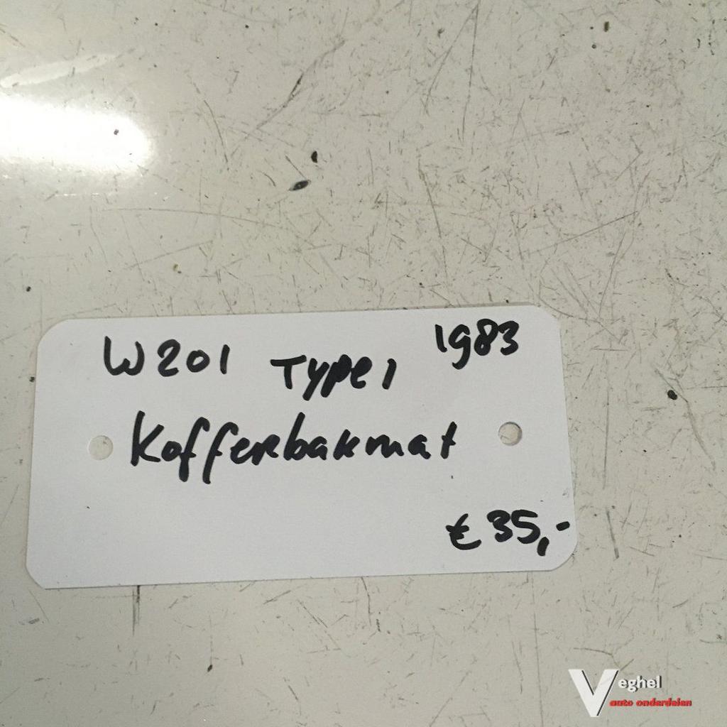 Mercedes W201 1983 Rubber Kofferbakmat, -, Utilisé, -, -