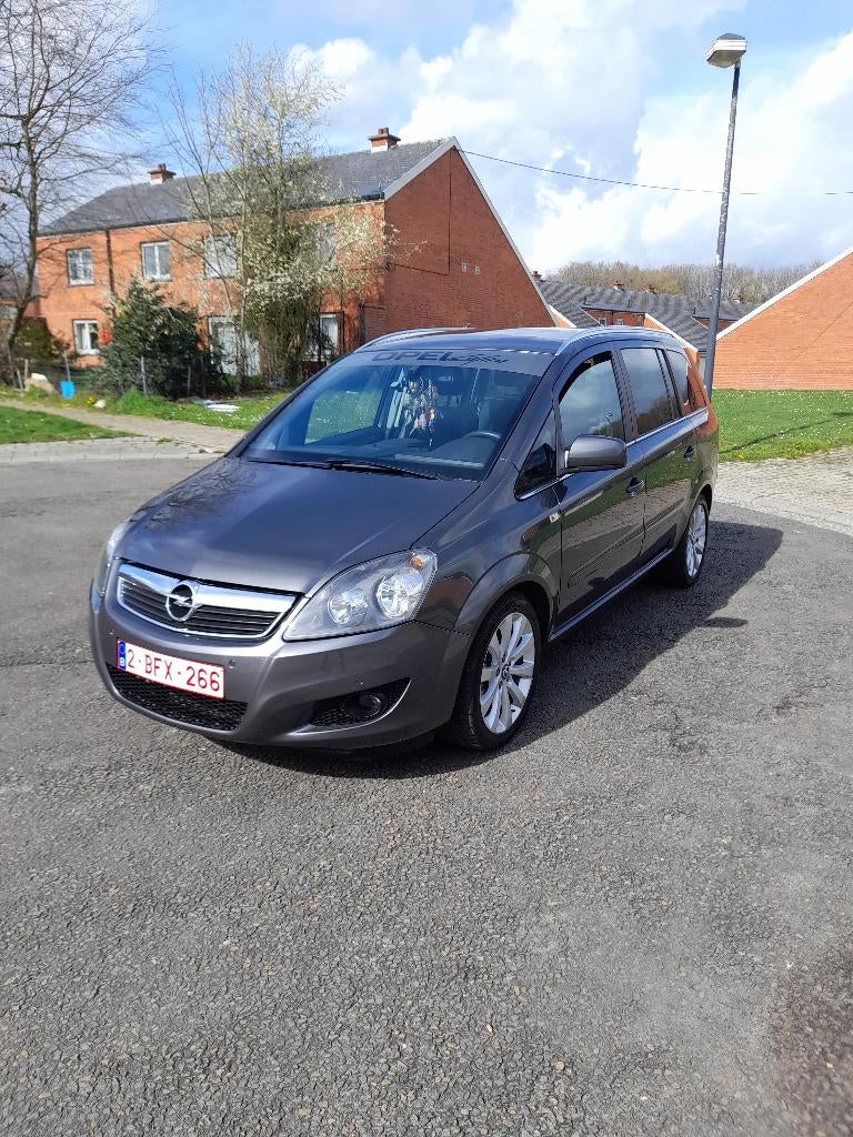 Opel Zafira B Cosmo, Auto's, Opel, Voorwielaandrijving, Euro 5, Monovolume, 4 cilinders