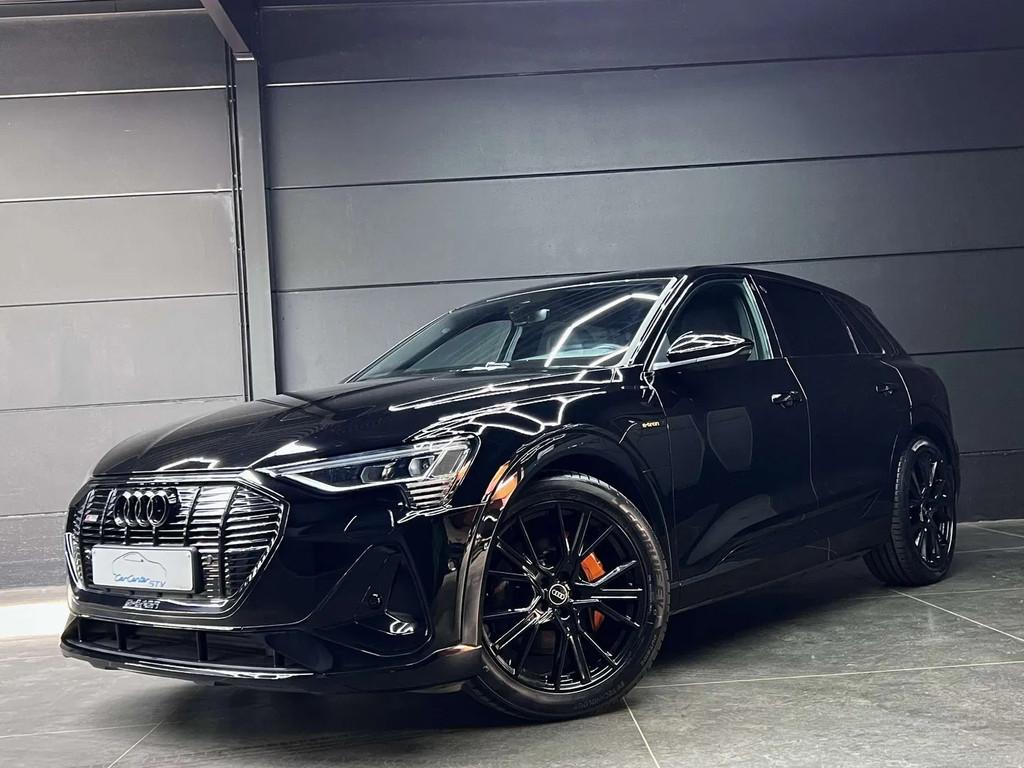 Audi e-tron 55 Quattro 95 kWh / Full Black / 2023 (bj 2023), Auto's, Audi, Automaat, Gebruikt, 408 pk, Zwart