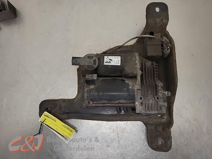 Compresseur d'un Mercedes Vito, 3 mois de garantie, Utilisé, -, -